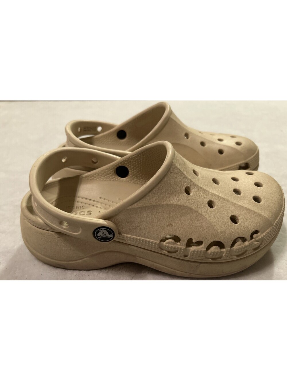 Crocs Women’s Size 6 Beige Baya Clogs Slip On Slippers Iconic Comfort